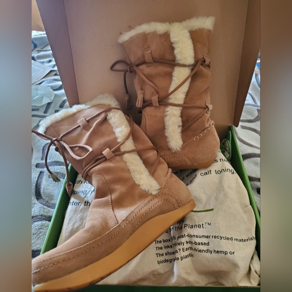 Earth Shoes Earth Mirage Deer Suade Boots Size Like New